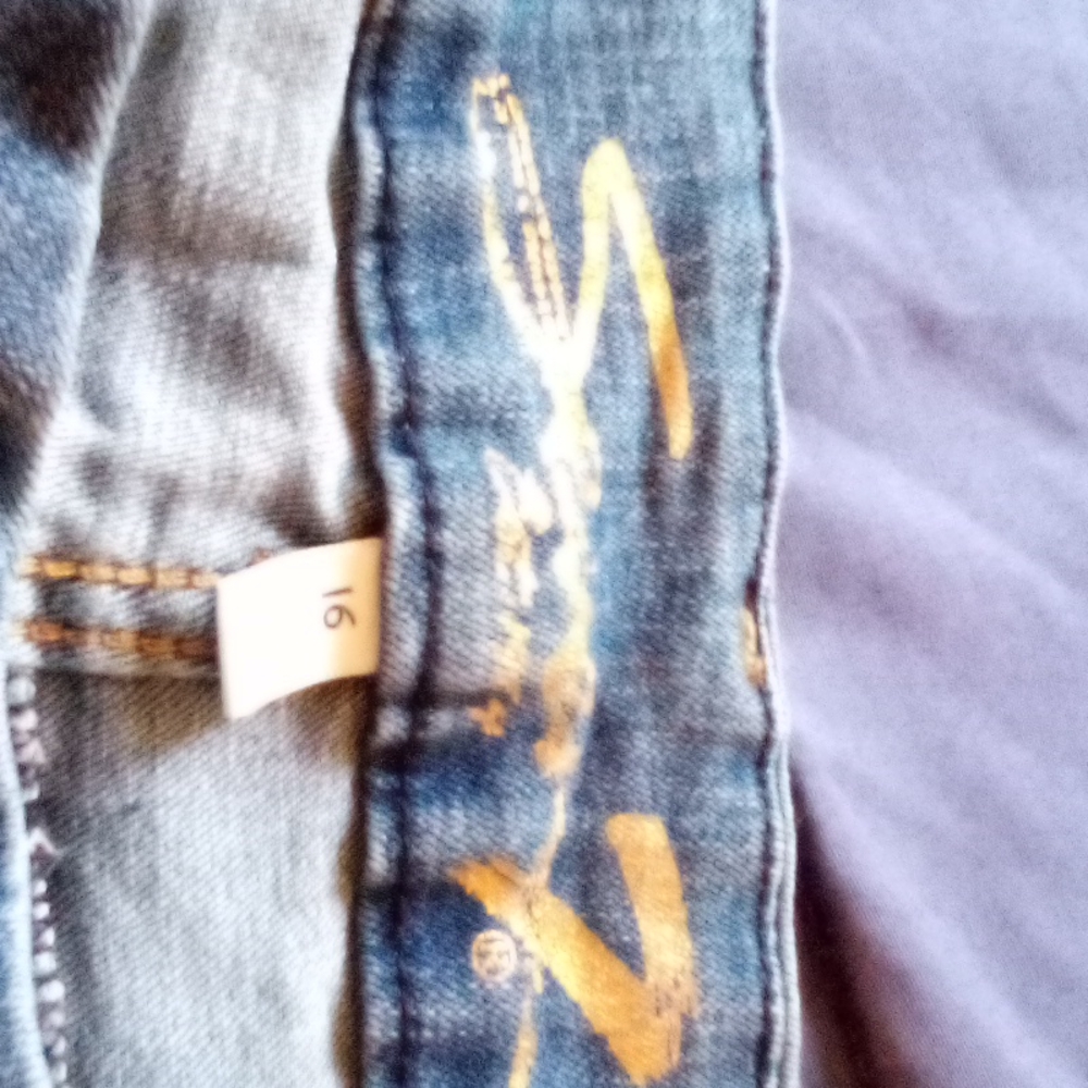 Seven7 Brand Tummy less High-rise skinny size 16 dark blue jeans.